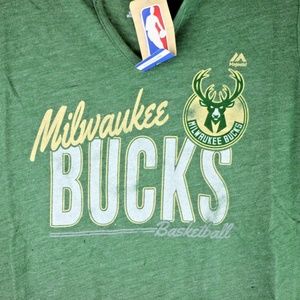 Tops - Milwaukee Bucks Women's Every Minute Counts Notch Tops - Milwaukee Bucks Women's Every Minute Counts Notch
